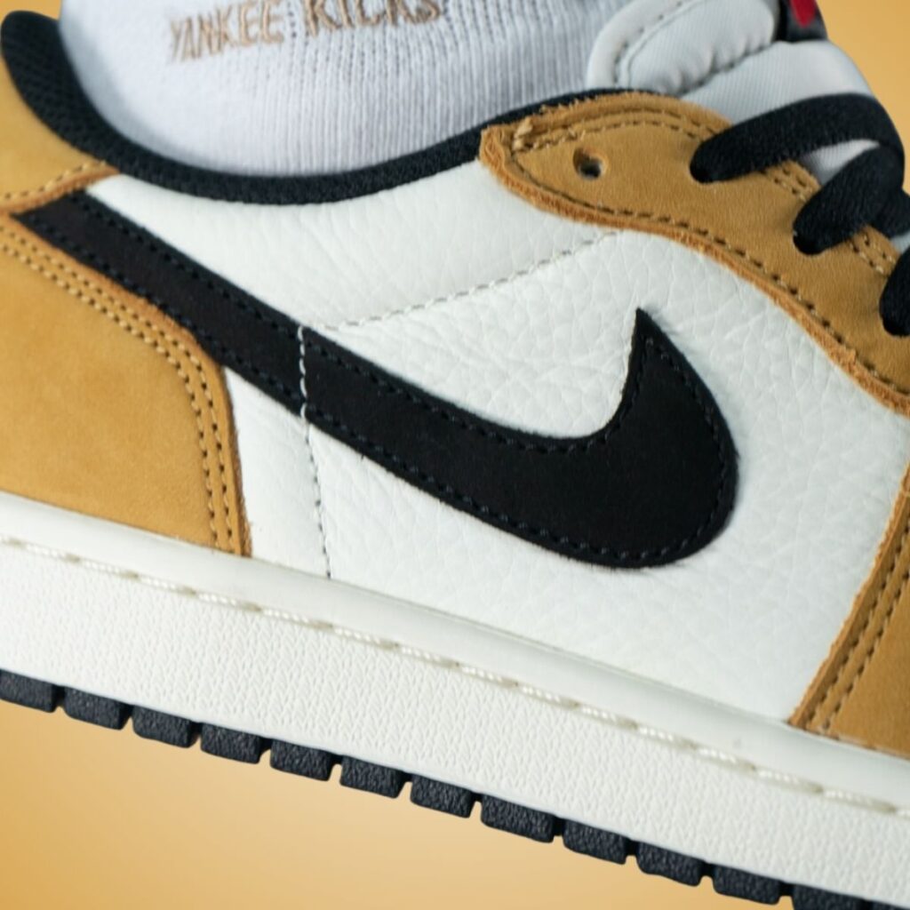 Air Jordan 1 Low OG Rookie of the Year On-Feet