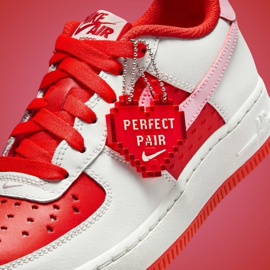 Nike Air Force 1 Low GS Valentines Day HV5165-121