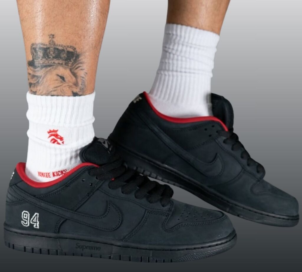 Supreme Nike SB Dunk Low Black HQ8487-001 On-Feet